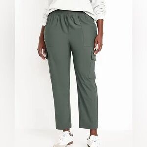 Old Navy SleekTech Cargo Ankle Pants Womens XXL Tall Ivy Green
Lightweight NWT